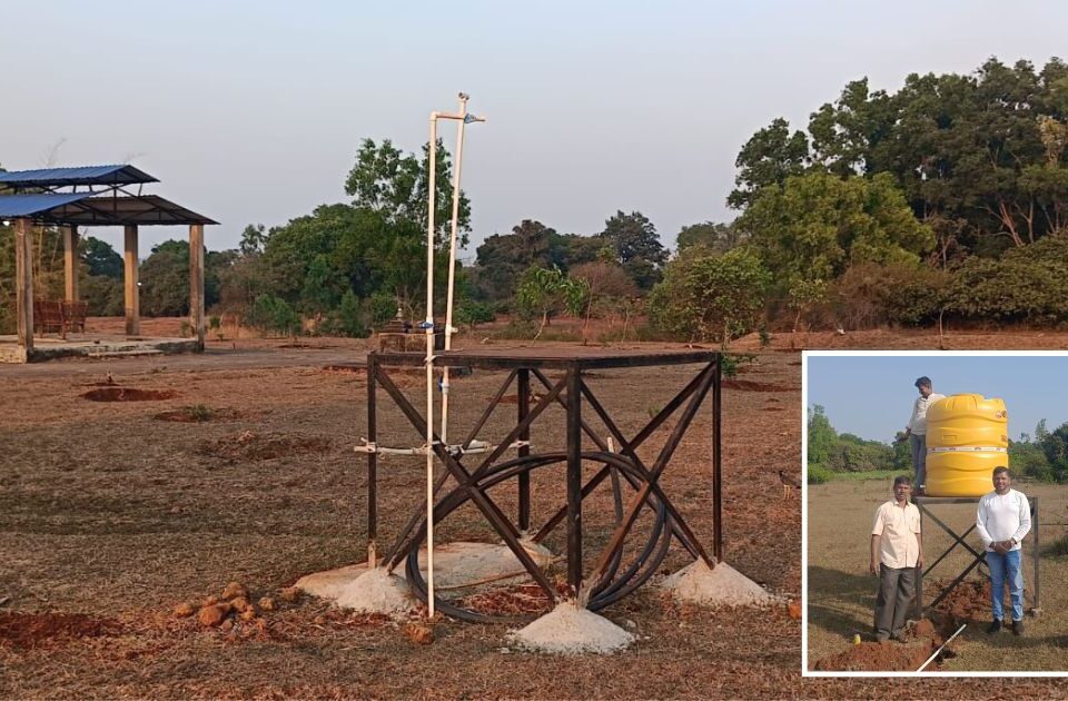 savgaon smashanbhumitil panyachi taki choris