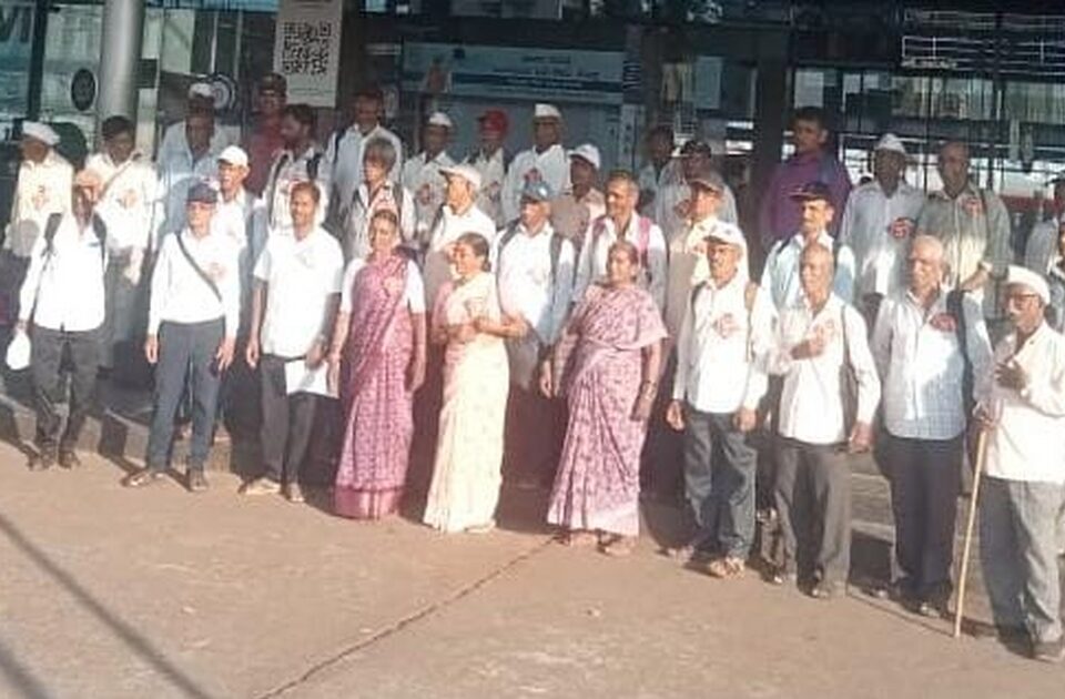 seemabhagatil girni kamgar mumbaila ravana