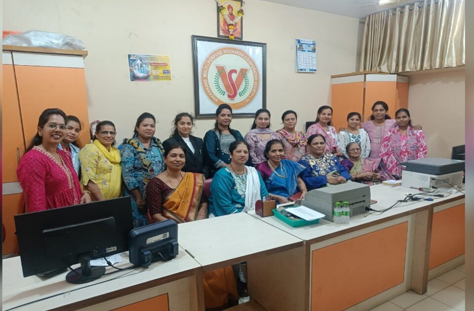 vivekanand sauhard societytarfe mahila din sajra