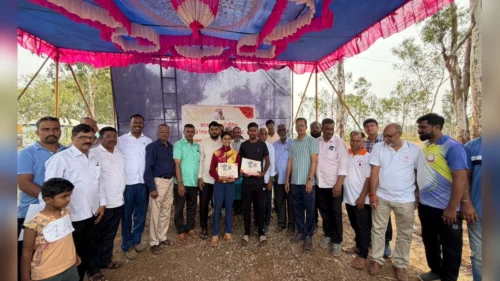 aitihasik rajhans gad chadhne-utarne spardha utsahat sampann