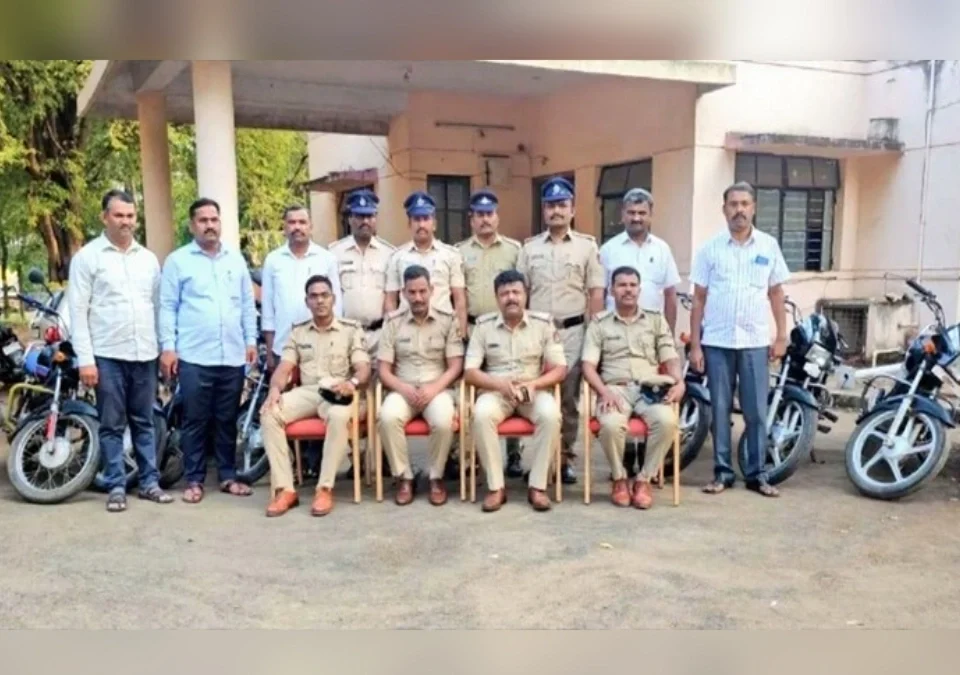 antarrajya duchaki chortyansah pach jananna hukkeri polisankadun atak