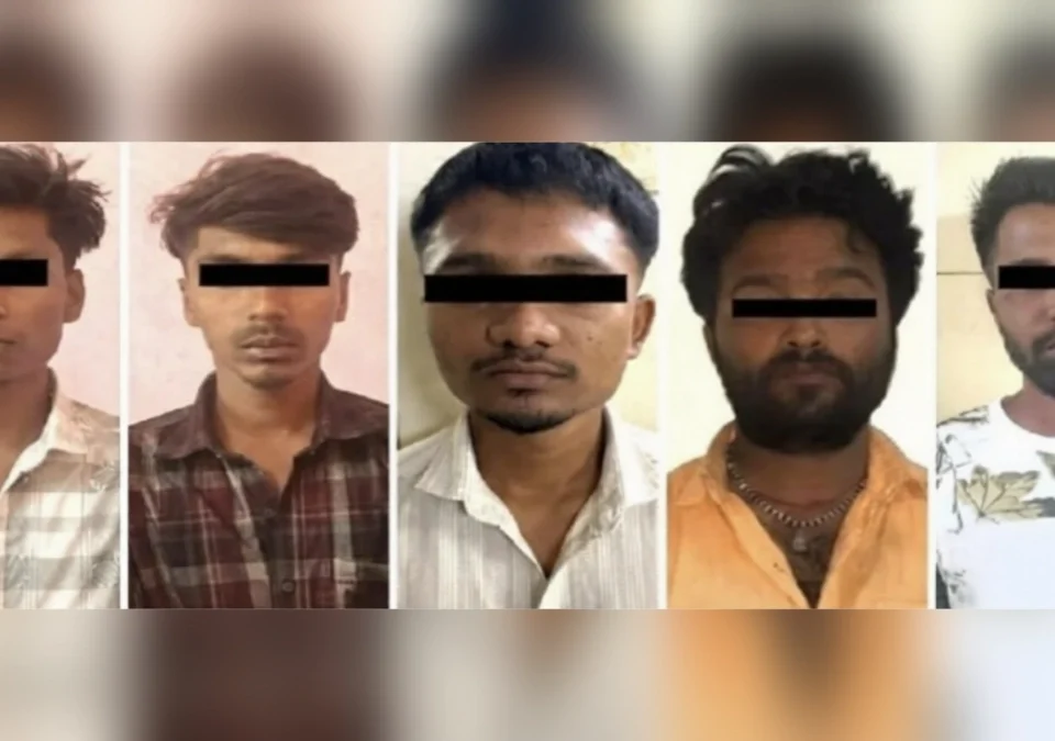 belgaavat avaidh madyavikretayasah ganja sevan karun gairvartan karanarya chaughanna atak