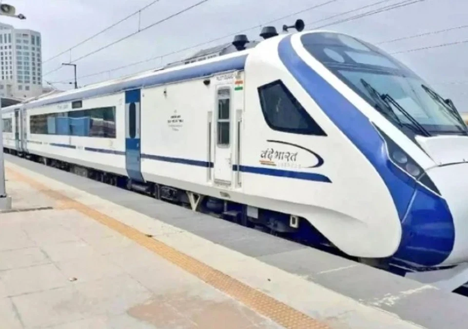 bengaluru-mumbai via belgaav sleeper vande bharatla manjuri