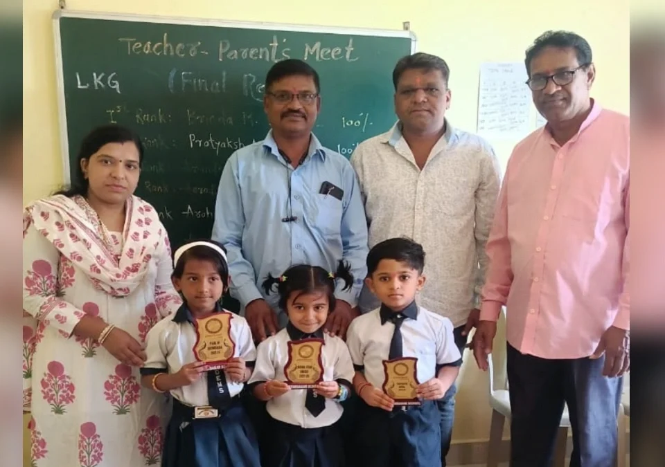 chinmayi uppar pearl of gyansagar puraskarachi mankari