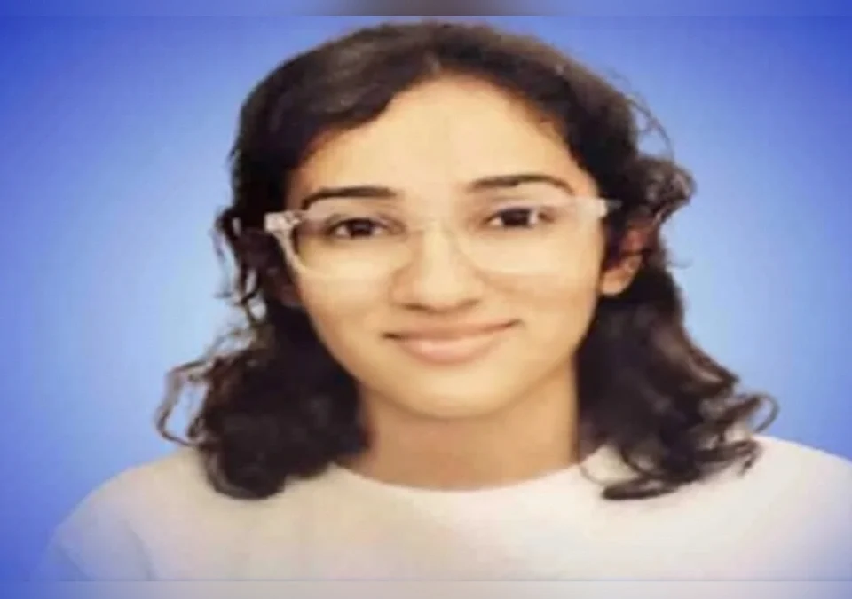 gogte college chi dhwani kulkarni commerce shakhet jilhyat pratham tar rajyat-dwitiya