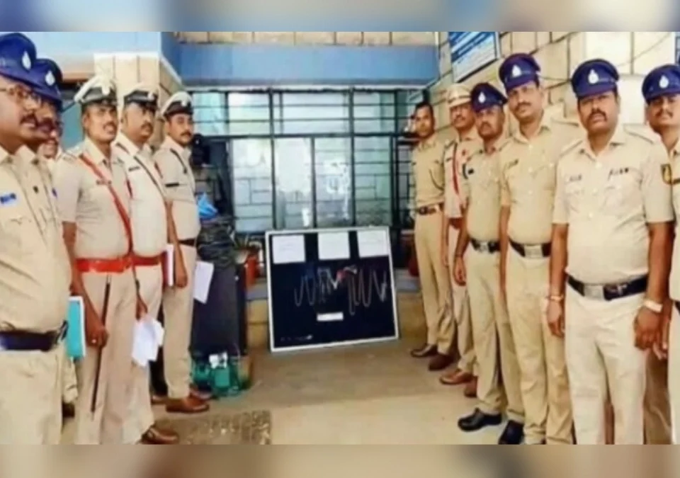 gokak polisankadun choricha muddemal mul malakana supurd