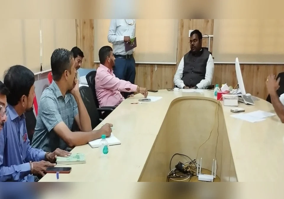 jangananeche kaam nirdharit velet purna kara