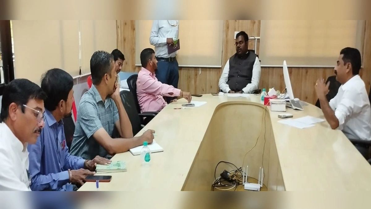 jangananeche kaam nirdharit velet purna kara