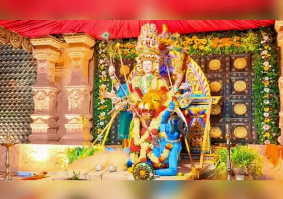 kangrali (bu.) yethe shri mahalaxmidevi gadagevar virajman