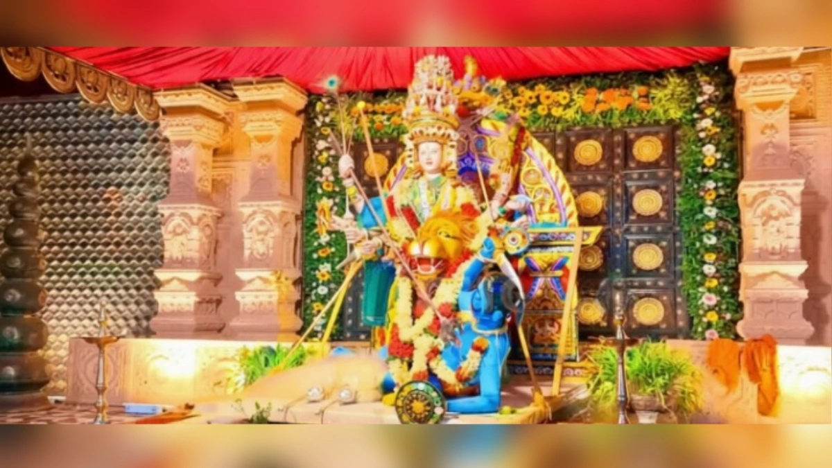 kangrali (bu.) yethe shri mahalaxmidevi gadagevar virajman