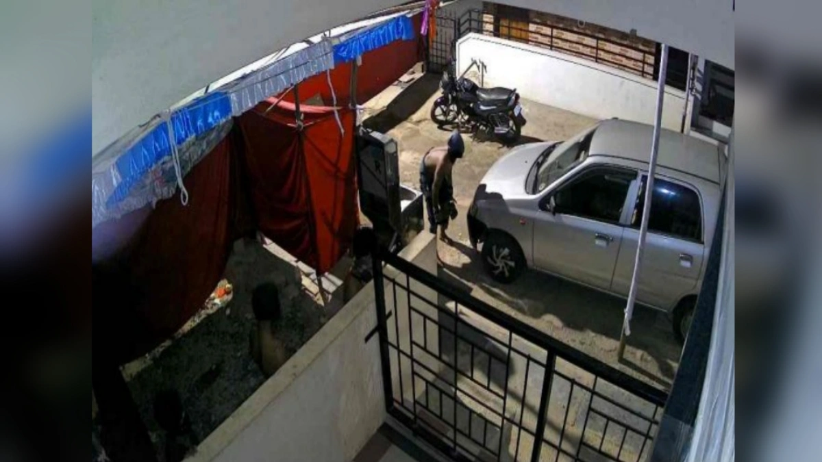 kumaraswamy layoutmadhe chortyancha sanshayaspad vavar