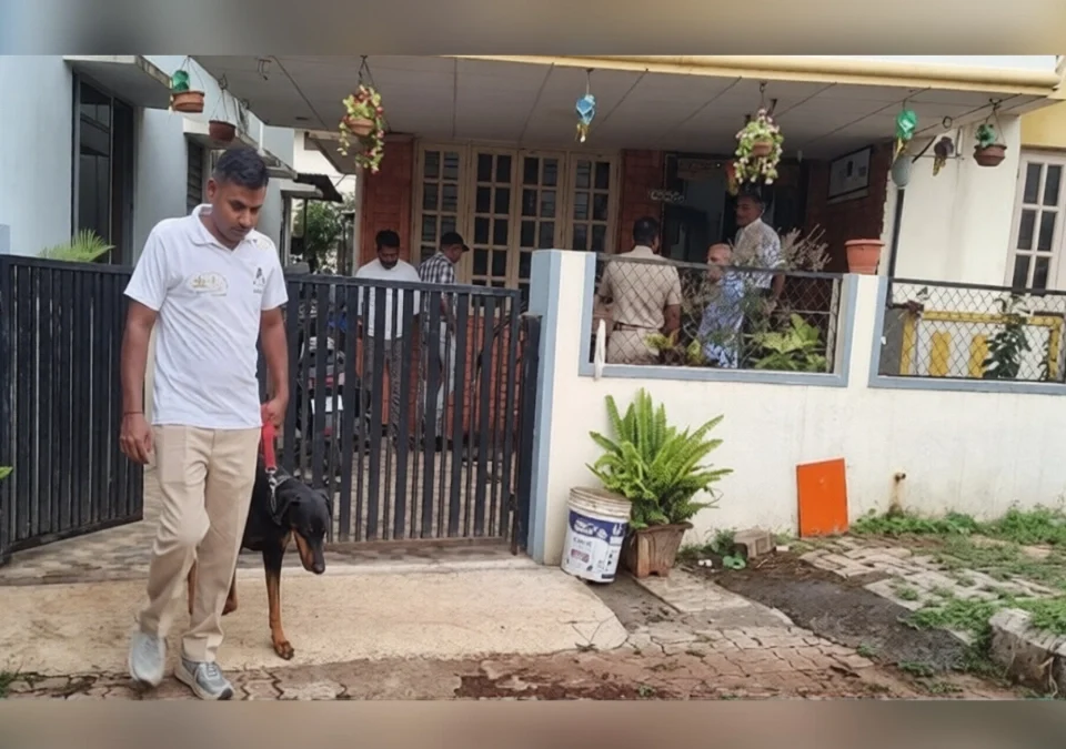 lakshmi road, bharatnagar yethe band ghar phodun chori