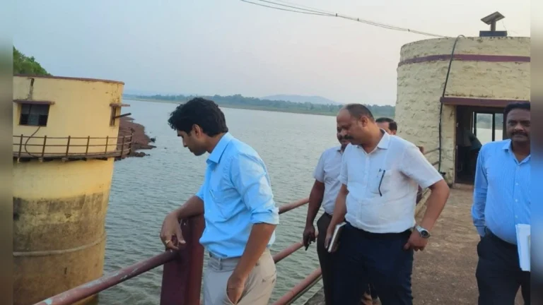 rakasakop jalashayachi jilhadikaryankadun pahani