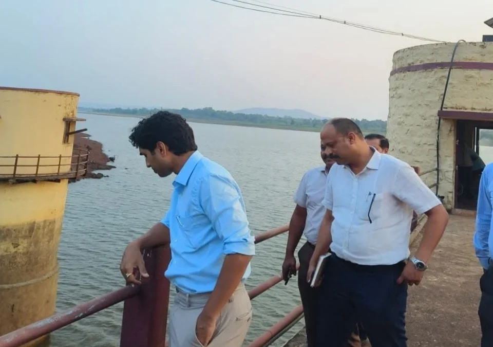 rakasakop jalashayachi jilhadikaryankadun pahani