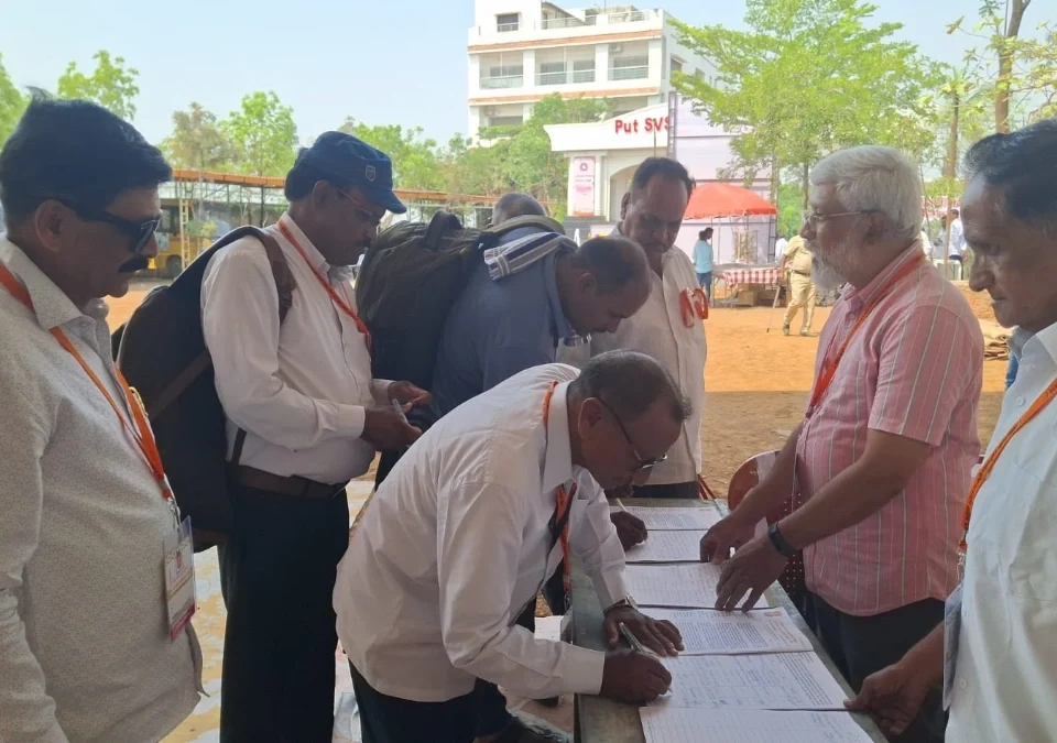 sahyanchya mohimes maharashtratun utsfurt pratisad