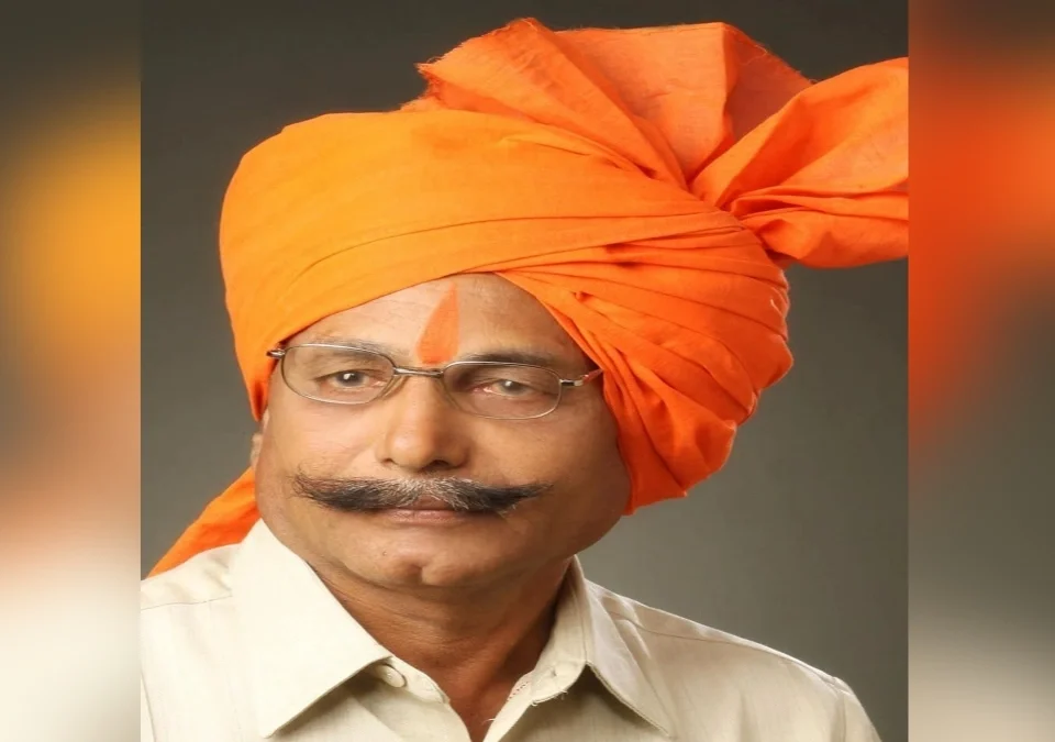 shahar maharashtra ekikaran samitiche maji adhyaksh t.k.patil yanche nidhan