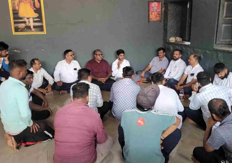 shivjayanti chitrarath miravnukichya niyojansathi mahamandalachi baithak