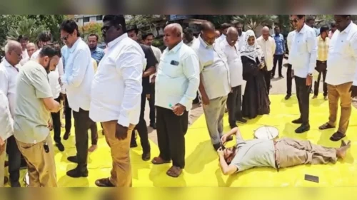 single tax amalbazavnisathi nagarsevak dinesh nashipudi yanche anokhe andolan