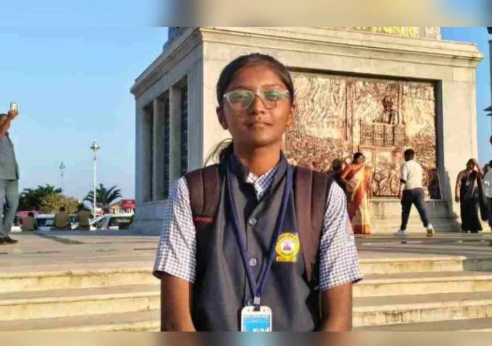 sslc parikshet athani sarkari shalechi prarthana biradar rajyat pratham