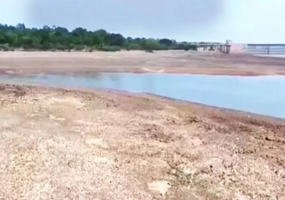 alamatti jalashayachya pani patlit ghat