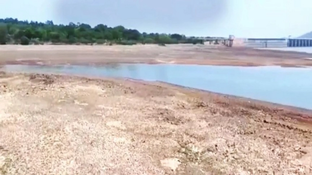 alamatti jalashayachya pani patlit ghat