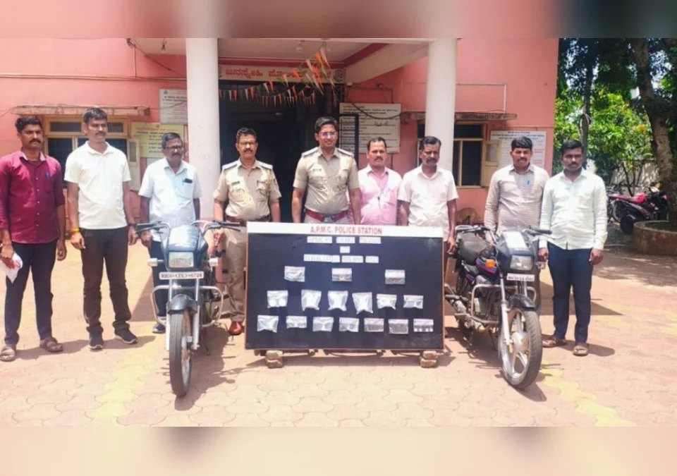 apmc polisanchi gharfodi prakarni mothi karvai
