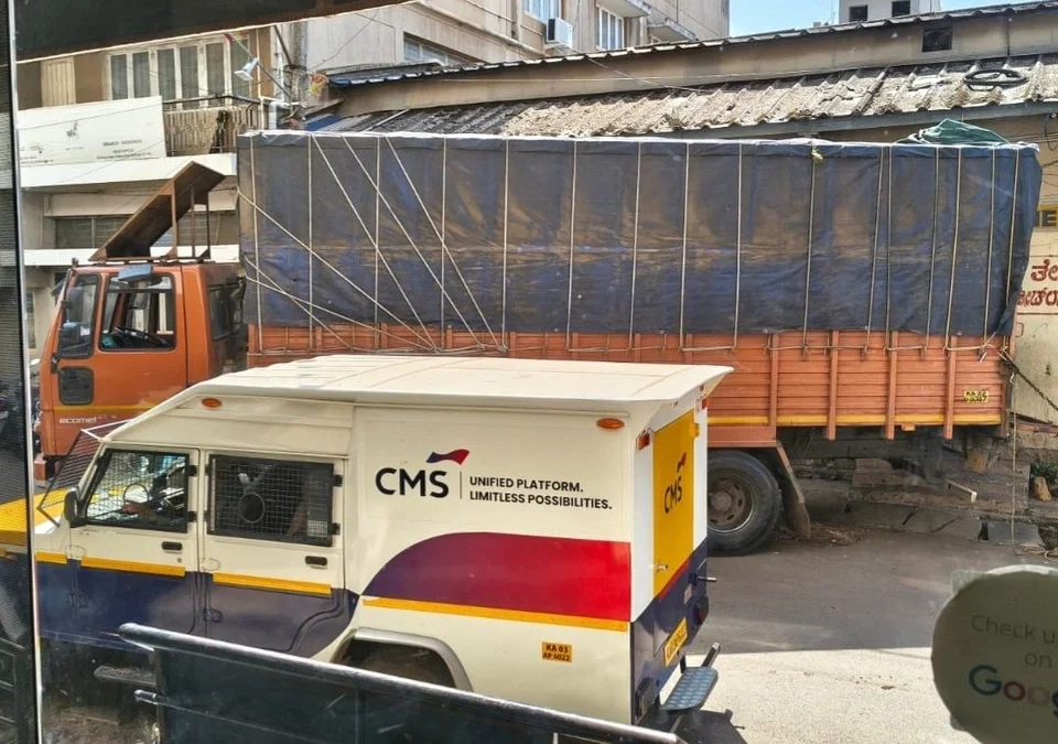 avajad vahananmule vahatuk kondi