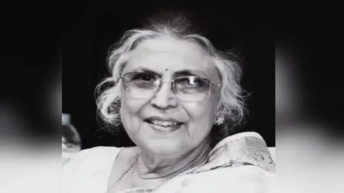 bhavageetanchi samragnyi harapli ; jyeshtha parshvagayika suman kalyanpur yanche nidhan