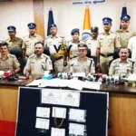gharkam karanaryachach kotyavadhinchya sonayavar dalla