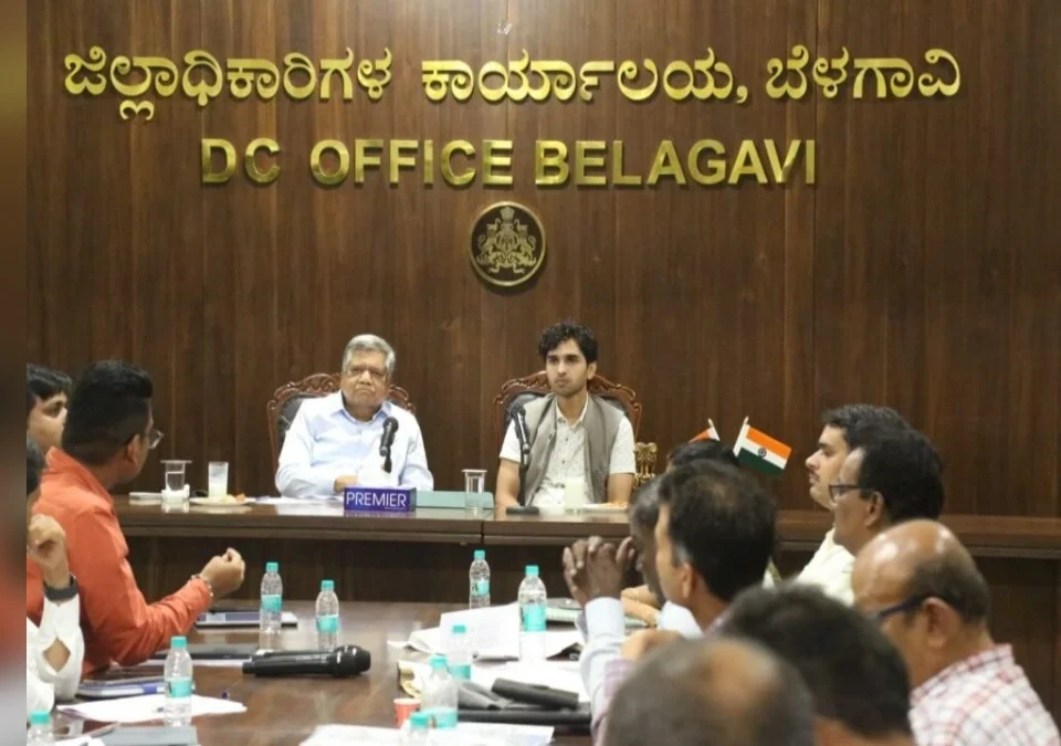 kendra sarkarchya vividh vikas kamanchaa khasdar jagdish shettar yanni ghetla aadhava