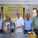 manoranjanutun prabodhan karanari vyangchitrakala hich sarvat utkrant kala