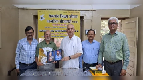 manoranjanutun prabodhan karanari vyangchitrakala hich sarvat utkrant kala