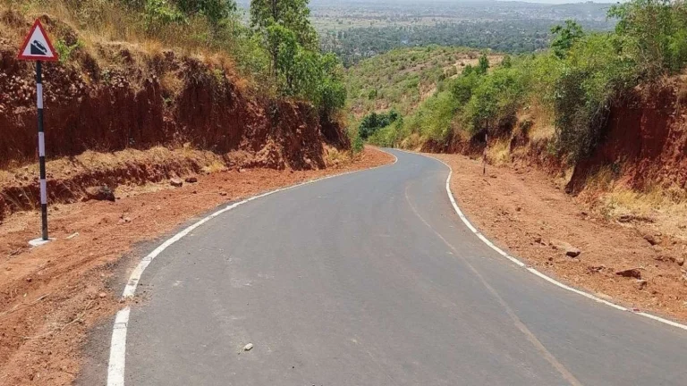 pragatipath yojanetun belgaav jilhyachya grameen bhagatil 481 km rastyanchaa vikas