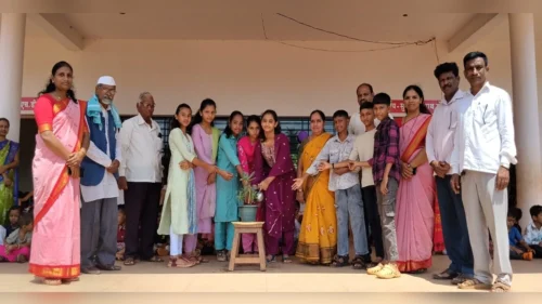 balveer vidyaniketanmadhe vidyarthyache jangi swagat