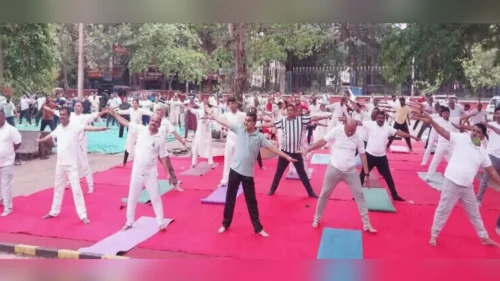 belgaav jilha nyayalayat jagatik yog din utsahat sajra