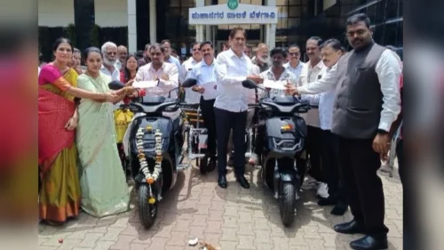 belgaav mahapalikechyavatine divyanganna tinchaki vahananche vatap