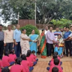 belvatti prathamik shalechya mukhyadhyapika shrimati a.r.nandihalli yancha sanman
