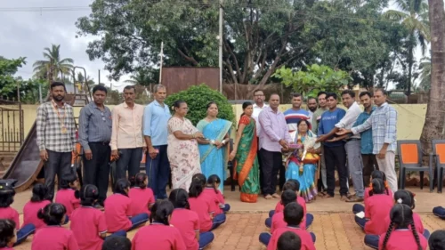 belvatti prathamik shalechya mukhyadhyapika shrimati a.r.nandihalli yancha sanman