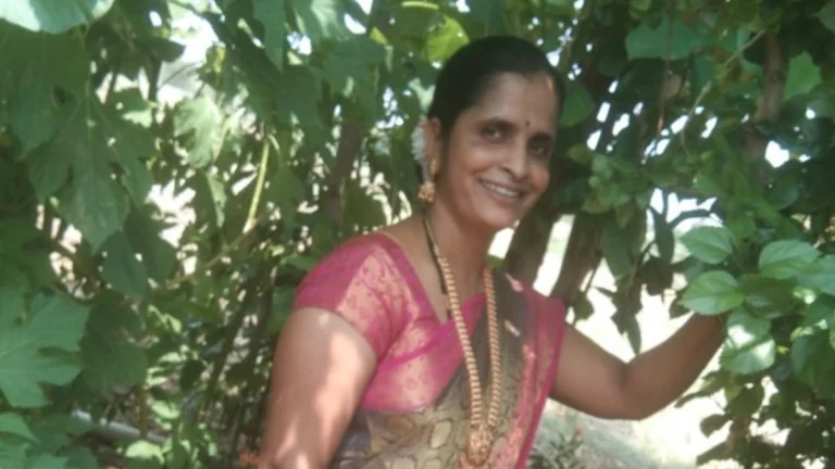 charitryachya sanshayavarun patikadun patnicha nirghrun khun