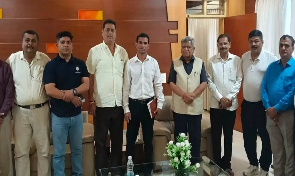 khelo indiachya madhyamatun belgaavat sakaranar bhavya hockey maidan