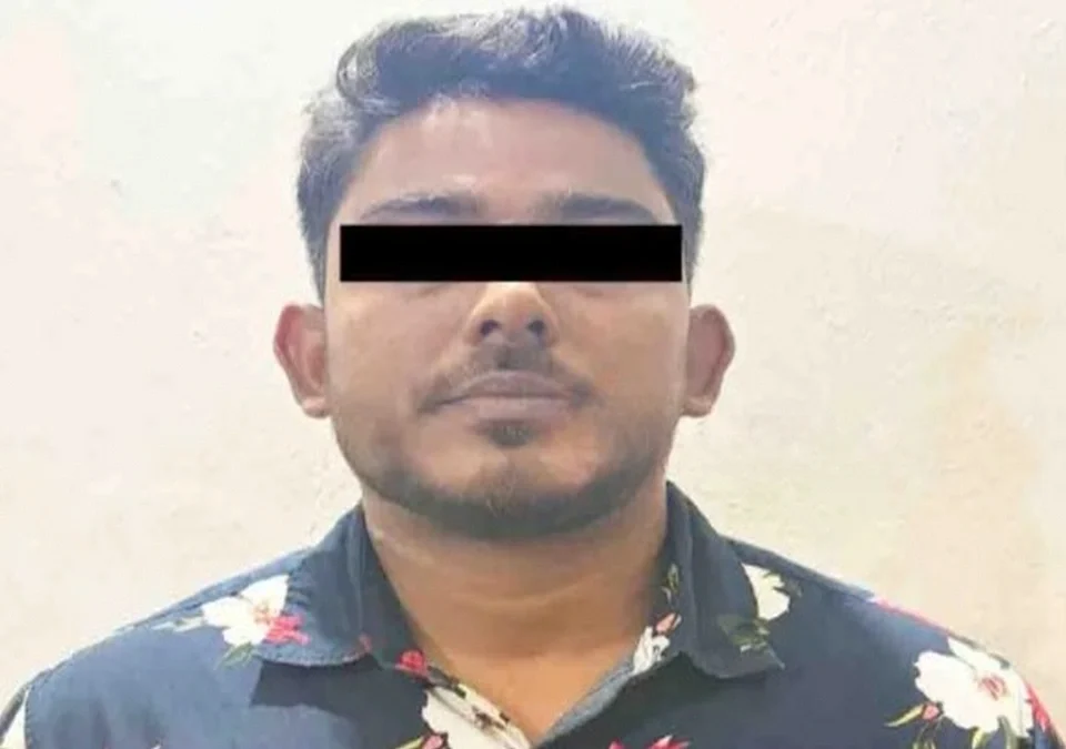 machheat karmadhun ganja vikri karanarya hublichya tarunala atak