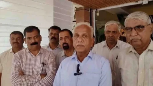 mahamorcha radd ; maharashtra ekikaran samiti denar jilhadhikaryanna nivedan