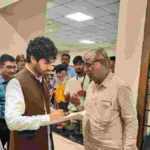 marathi paripatrak, phalakanchya magnyasathi jilhadhikaryanna punha nivedan
