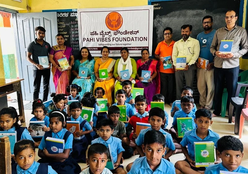 sadashivnagar yethil shasakiya shalet vidyarthyanna pustakanche vatap