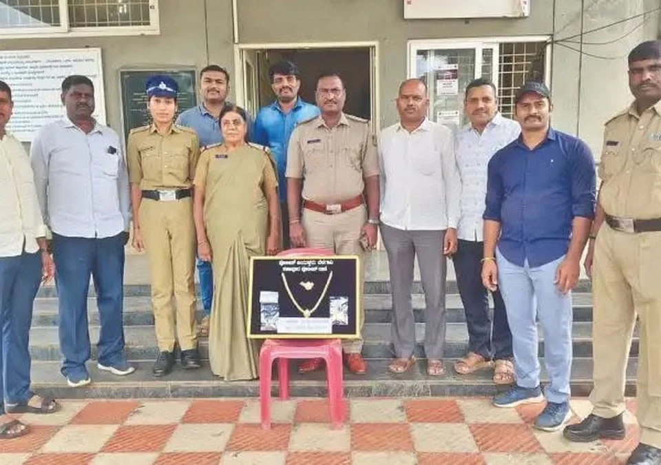 shahapur poliskadun 15.73 lakhanche sone japt ; aaropi atket