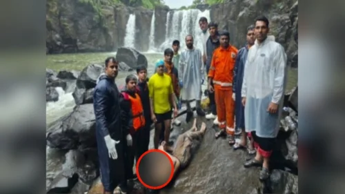 sural dhabdhabyat budalelya belgaavchya tarunacha mrutdeh sapadla
