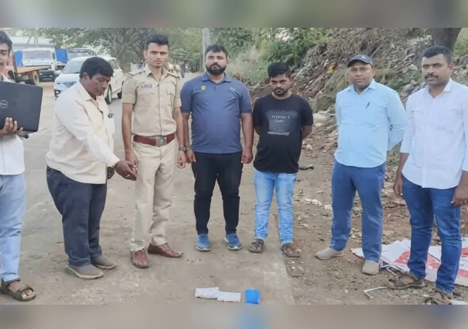 udyambag yethe kacharyachya dhigaryat sapadli tabbal 59 jivant kadtuse
