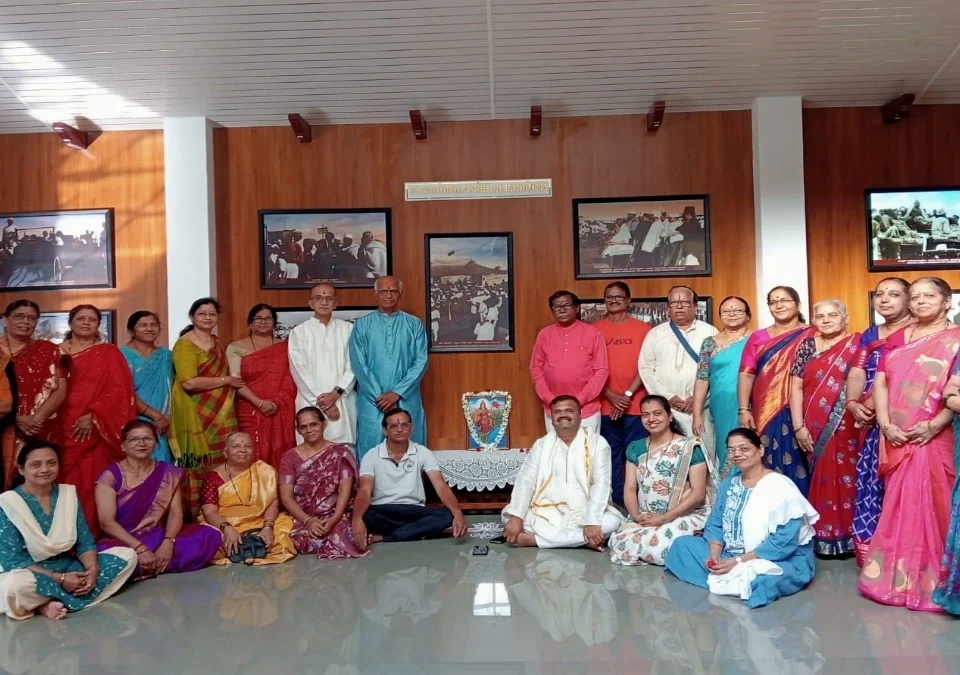 veer saudh yoga kendracha athva vardhapan din utsahat sampanna