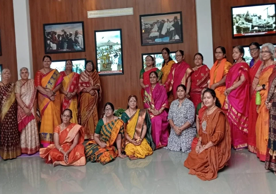 ashadhi ekadashinimitta veer saudh yoga kendrat kirtanacha jagar