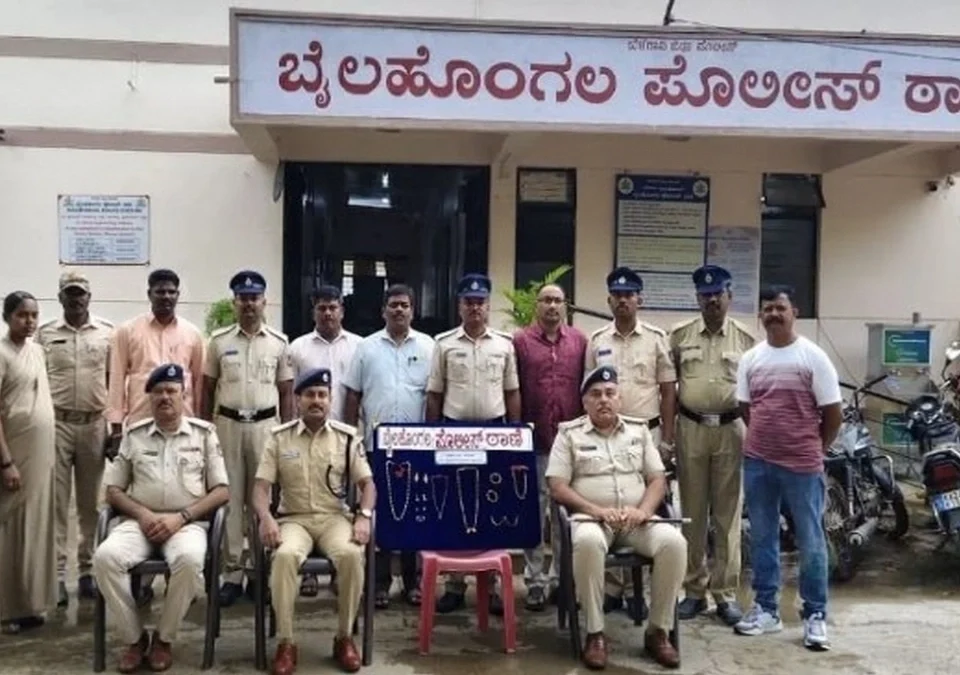 bailhongal policesankadun avghya 24 tasant choricha chhada